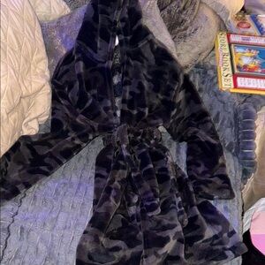 Kids Gap Black & Gray Camouflage camo Hooded Robe S